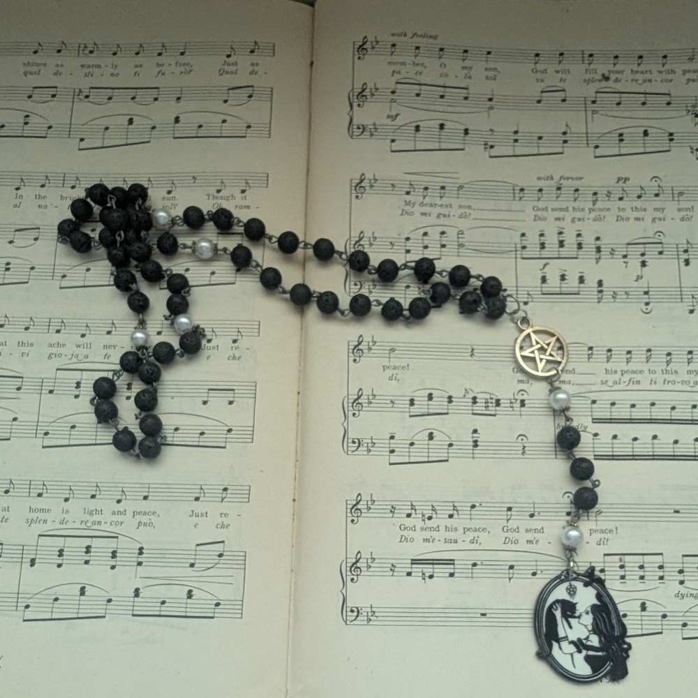 Black and Gold Beaded Necklace with Pentagram Pendant Cat Witch Charm